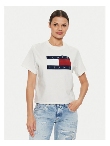 Tommy Jeans Тишърт Flag DW0DW18629 Бял Boxy Fit