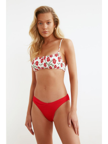 Trendyol Red Textured V-Cut Bikini Bottoms