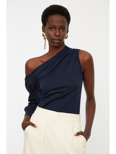 Trendyol Navy Blue One-Shoulder Asymmetrical Collar Crepe Knitted Blouse