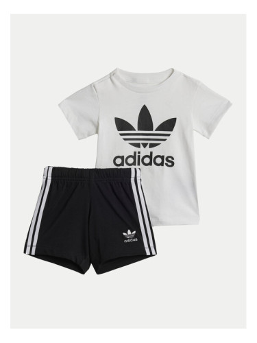 adidas Комплект тишърт и панталонки JE0521 Черен Regular Fit