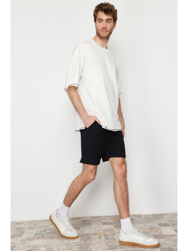 Trendyol Black Regular Cut Basic Shorts