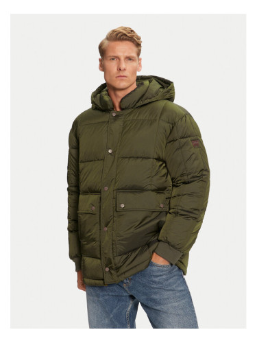Wrangler Зимно яке 112357395 Зелен Regular Fit