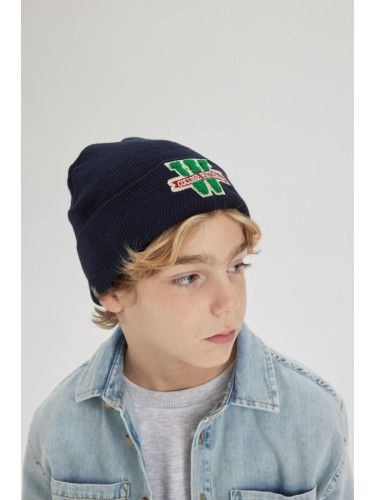 DEFACTO Boy's Knitwear Beanie with Woven Label