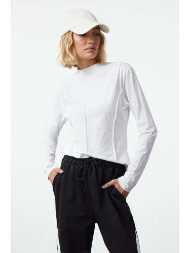 Trendyol White Micro Stitching and Reflective Print Detailed Sports Knitted Top/Blouse