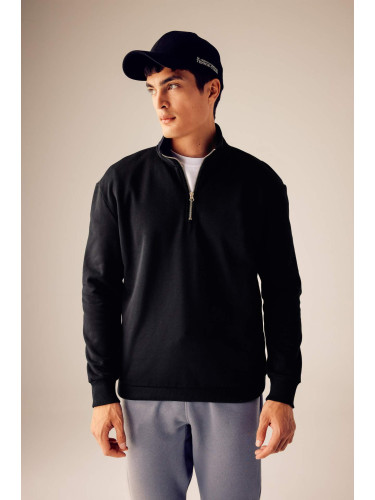 DEFACTO Comfort Fit Sweatshirt