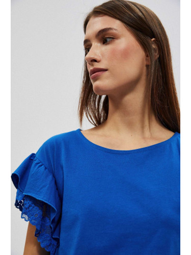 Blouse with ruffles on the shoulders