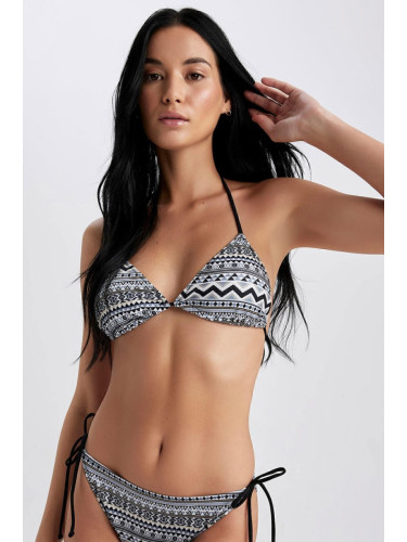DEFACTO Fall In Love Regular Fit Ethnic Patterned Triangle Bikini Top