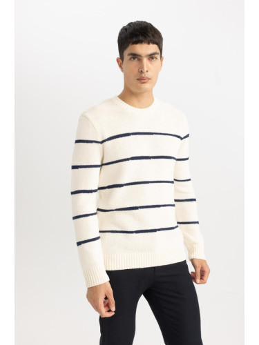 DEFACTO Standard Fit Regular Cut Striped Crew Neck Knitwear Sweater