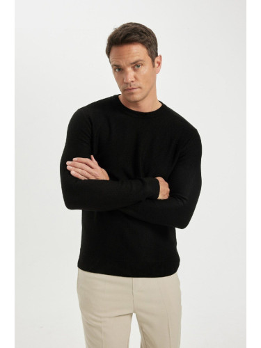 DEFACTO Black Standard Fit Regular Cut Crew Neck Textured Knit Sweater