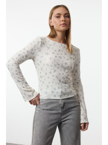 Trendyol Ecru Printed Fitted/Body-Smooth Crepe/Textured Flexible Knit Blouse