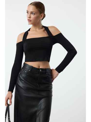 Trendyol Black Square Neck Crop Knit Blouse