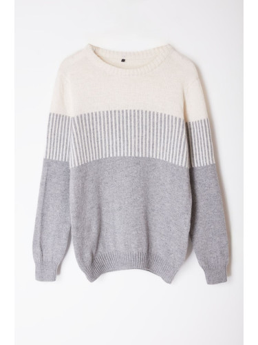 Trendyol Gray Slim Crew Neck Color Blocked Knitwear Sweater