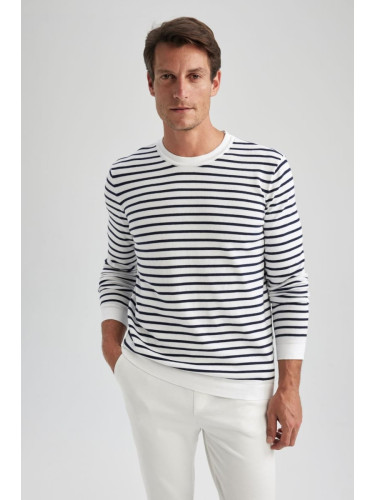 DEFACTO Standard Fit Regular Cut Striped Crew Neck Knitwear Sweater