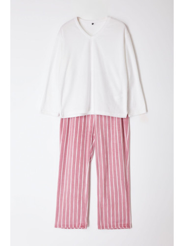 Trendyol Curve Pink Striped Fleece Knitted Pajama Set