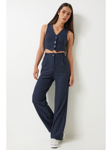 Happiness İstanbul Women's Navy Blue Thin Striped Knitted Vest Trousers Suit