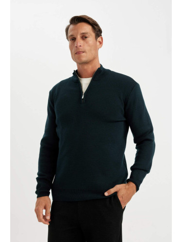 DEFACTO Dark Green Standard Fit Regular Cut Semi-Zipped Stand Collar Knitwear Sweater