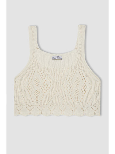 DEFACTO Crop Round Neck Crochet Knitted Undershirt