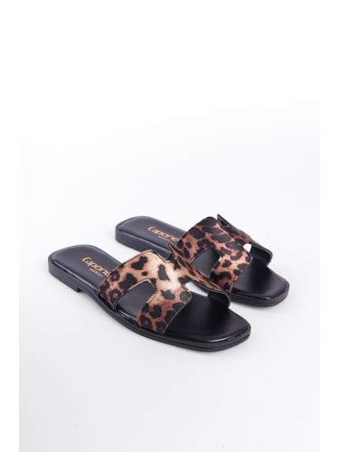 Capone Outfitters Halsey Women's Slippers