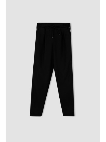 DEFACTO Jogger Pocket Short Leg Trousers