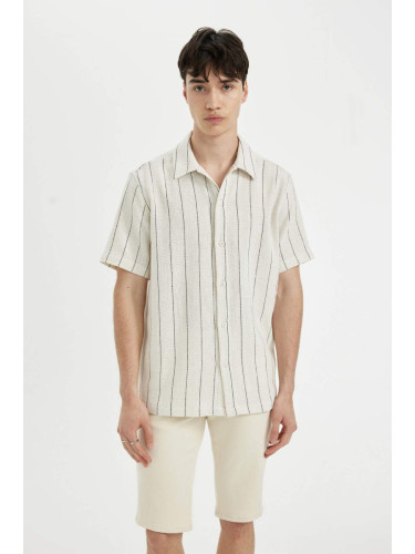 DEFACTO Regular Fit Striped Cotton Short Sleeve Shirt