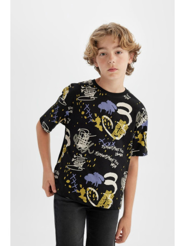 DEFACTO Boy's Oversize Fit Crew Neck Patterned Short Sleeve T-Shirt