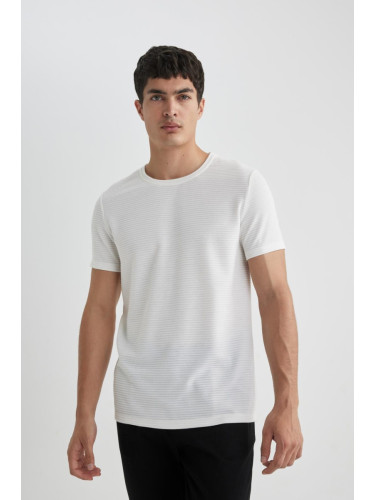 DEFACTO Slim Fit Crew Neck Short Sleeve T-Shirt