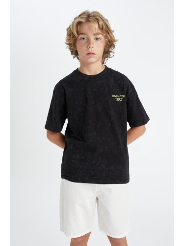 DEFACTO Boy's Oversize Fit Crew Neck Washed Short Sleeve T-Shirt