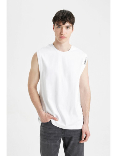 DEFACTO Boxy Fit Printed Crew Neck Heavy Fabric Undershirt