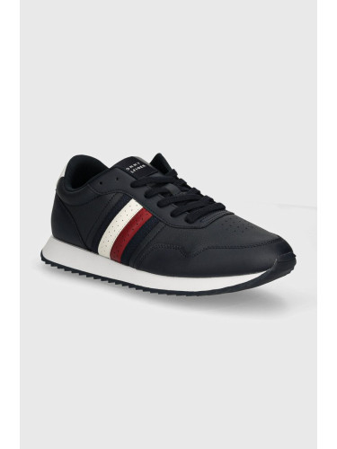 Кожени маратонки Tommy Hilfiger RUNNER EVO LTH MIX ESS в тъмносиньо FM0FM05121