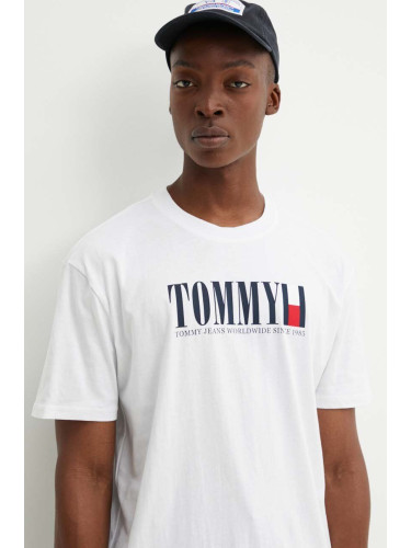 Тениска Tommy Jeans в бяло с принт DM0DM18533