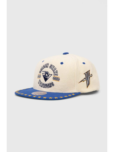 Шапка с козирка Mitchell&Ness Golden State Warriors в бежово с десен HHSS7510-GSWYYPPPOFWH