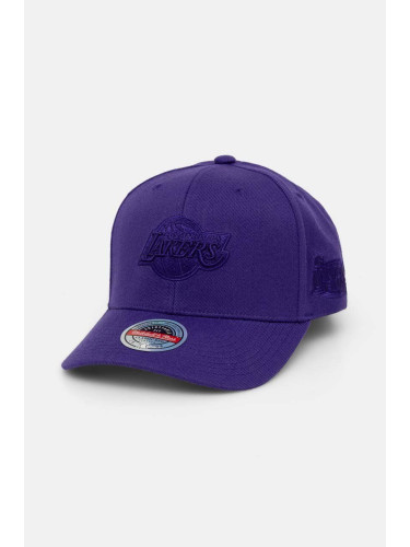 Шапка с козирка с вълна Mitchell&Ness Los Angeles Lakers в лилаво с апликация HHSSINTL1435-LALPURP