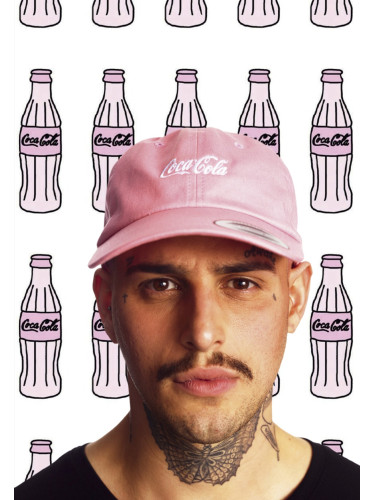 Cap with Coca Cola logo pink