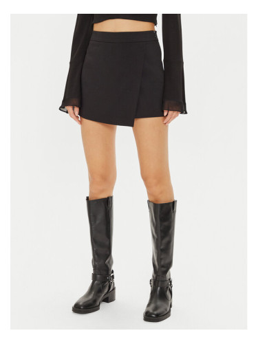 Gina Tricot Шорти от плат 23419 Черен Regular Fit