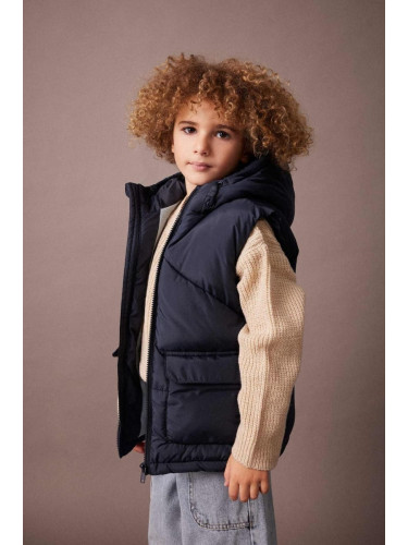 DEFACTO Boy's Hooded Fleece Lined Puffer Vest