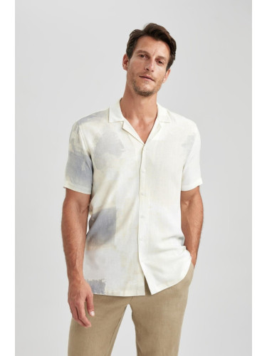 DEFACTO Modern Fit Polo Neck Printed Woven Short Sleeve Shirt