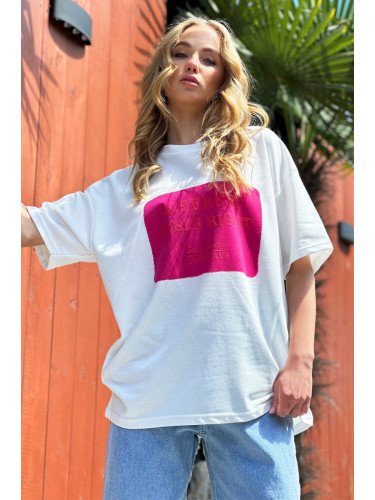 Trend Alaçatı Stili Women's Fuchsia Crew Neck Printed Oversize T-Shirt