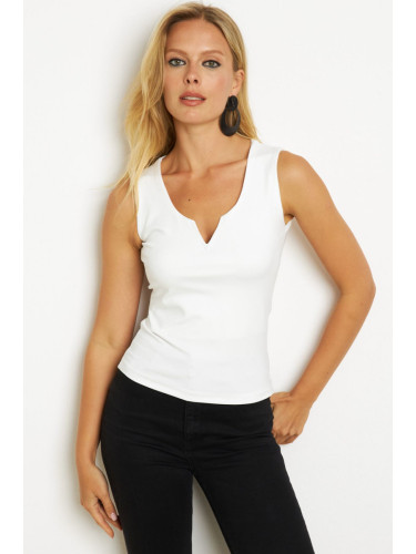 Cool & Sexy Women's White Sleeveless Blouse