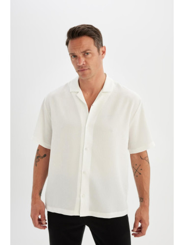 DEFACTO Relax Fit Polo Neck Crinkle Fabric Short Sleeve Shirt