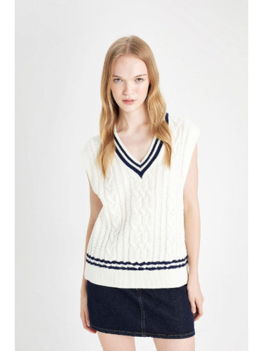 DEFACTO Cool Regular Fit V Neck Sweater