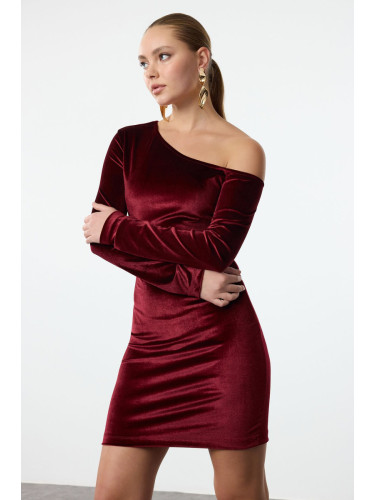 Trendyol Burgundy Body-fitting Velvet Knitted Short Dress