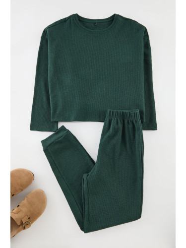 Trendyol Dark Green Waffle Fabric Knitted Pajama Set