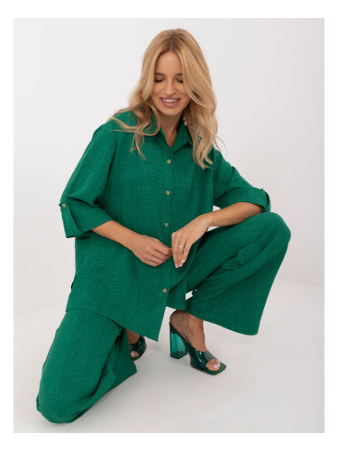 Green two-piece summer set with 3/4 sleeves