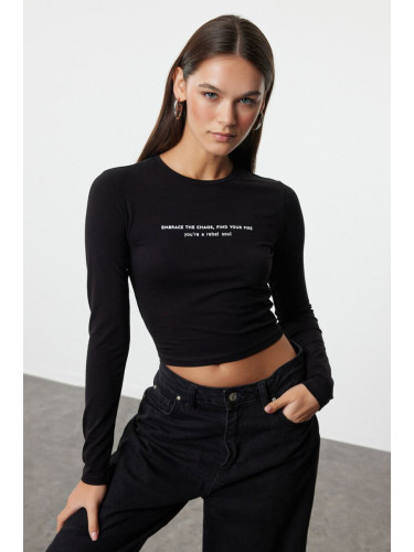 Trendyol Black Slogan Printed Crop Stretch Knit Blouse