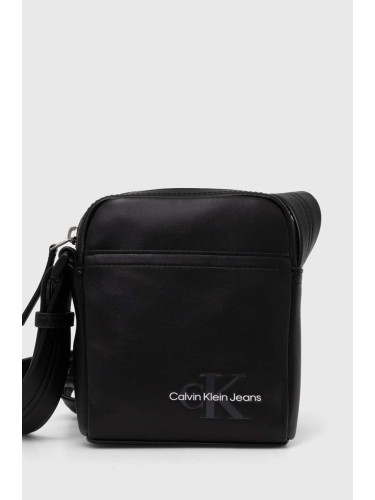 Чанта през рамо Calvin Klein Jeans в черно K50K512032