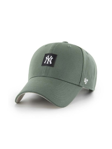 Памучна шапка с козирка 47 brand MLB New York Yankees в зелено с апликация B-CMPSP17GWP-MS