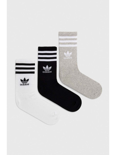 Чорапи adidas Originals (3 броя)  3-pack в бяло IL5023