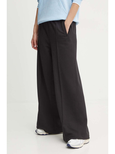 Памучен спортен панталон adidas Originals Essentials Pintuck Wide Leg в черно с изчистен дизайн IW5739