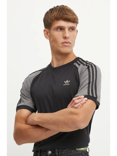 Памучна тениска adidas Originals в черно с десен IW5818