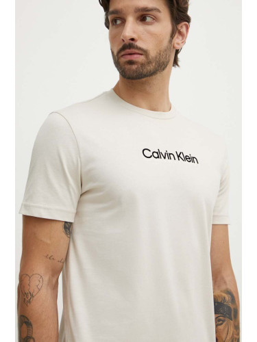 Памучна тениска Calvin Klein в бежово с апликация K10K113118